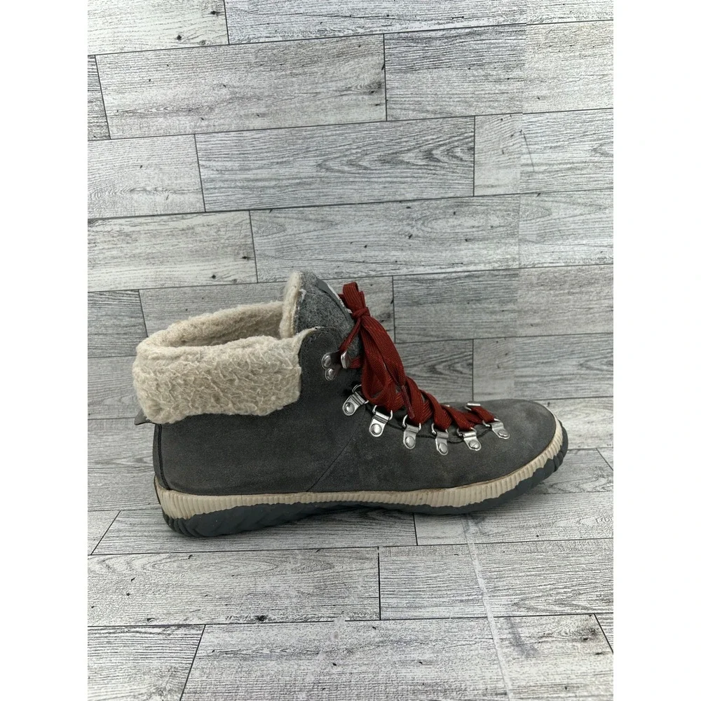 Sorel out about